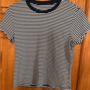 Uniqlo Black and White Striped Short Sleeve Tee